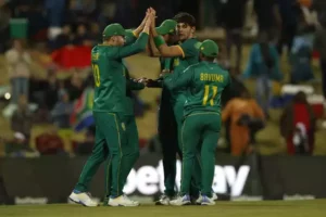 South Africa desperate, Australia confident